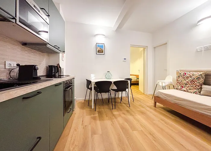 Corte Di Borgo Canale - Patio * Bergamo